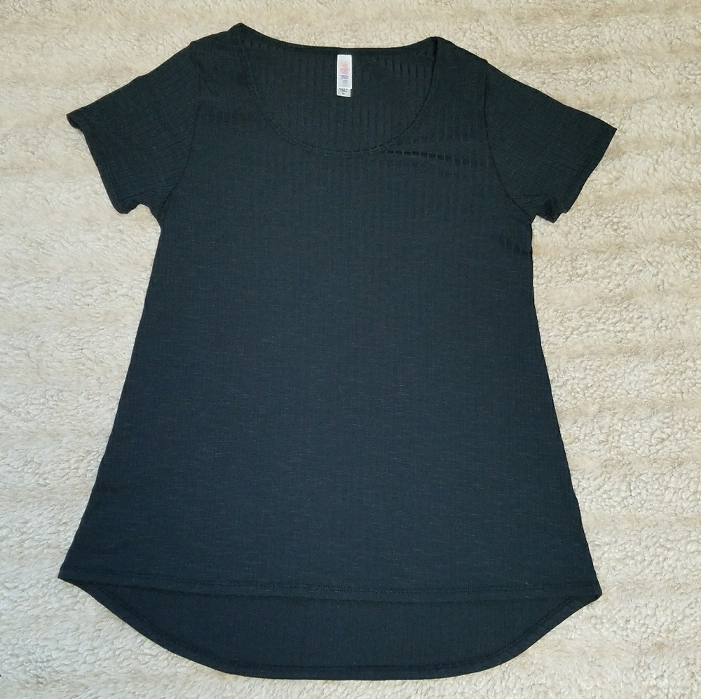 LuLaRoe Short Sleeve Hi-Low Black Top XS Firm